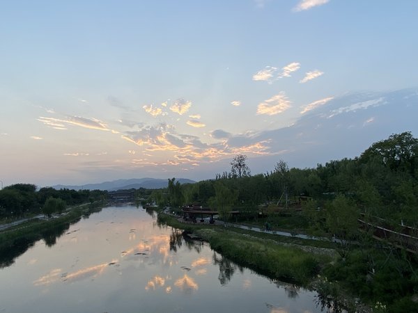 清河之洲，看夕阳，遛弯就不错