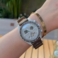 一千多的手表很 low 吗？OMEGA✖SWATCH联名手表