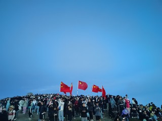 青春没有售价，徒步武功山上！