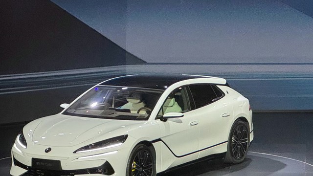 限时售价？？？腾势 Z9GT正式上市限时售价33.48万元起