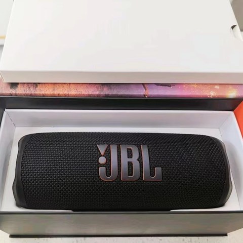 JBL FLIP 6音乐万花筒六代：户外派对的理想选择