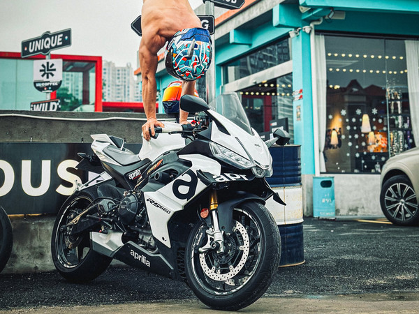 【机车干货】阿普利亚RS660，作为老车主，我已哭晕！这车真的值得买吗？有哪些智商税改装？