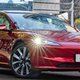 特斯拉药丸？商场偶遇红色Model 3亮瞎了