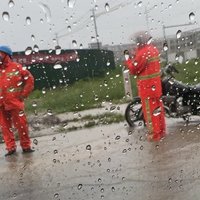 台风过后路面积水