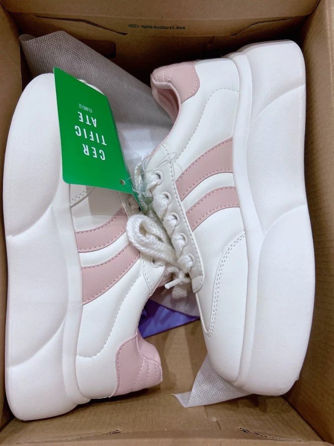 轻盈步履,春日微风——我的森马米粉色小白鞋