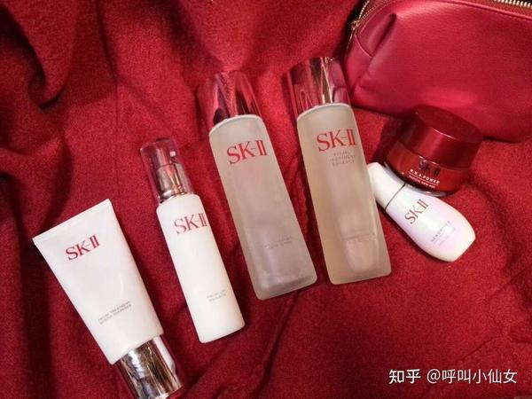 2024年大牌测评！SK-II护肤品怎么样？SK2神仙水、SKii大红瓶面霜、小灯泡精华、SK-II前男友面膜等好用吗？日本SK2清莹露和神仙水有什么区别？功效作用哪个好？适合什么肤质？一文看全！