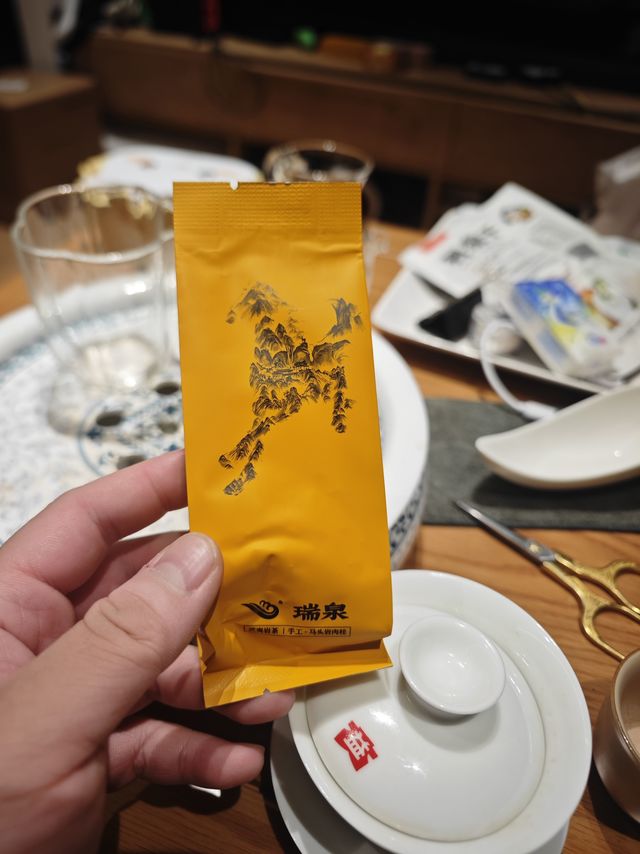 乌龙茶；新晋当红瑞泉马头岩肉桂