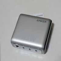 Anker新款140W四口充电器，带屏幕