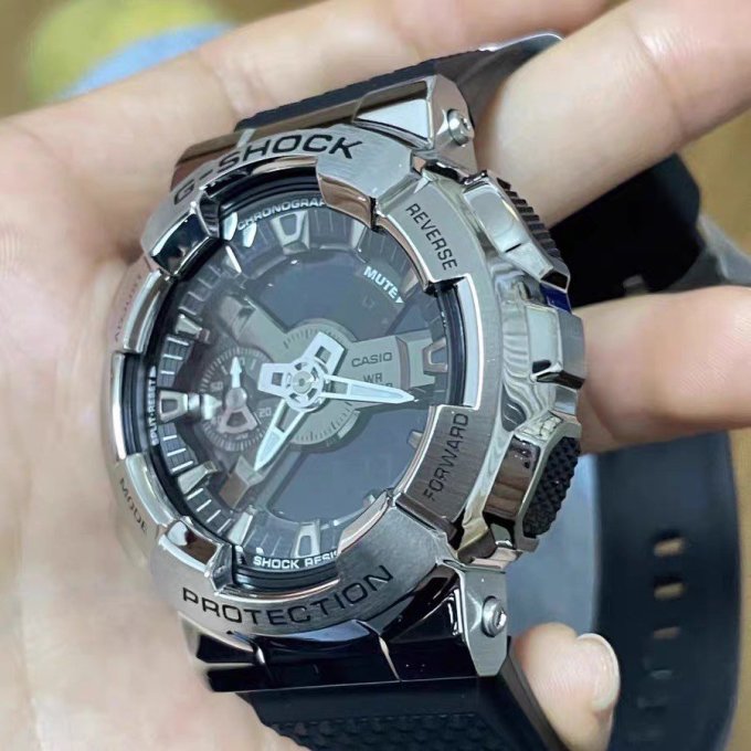 卡西欧gm110小钢炮手表专为男士打造的魅力杰作