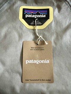 😲 买的第一件Patagonia居然是儿童款？