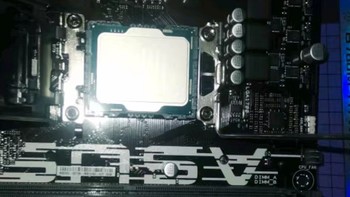 英特尔(Intel) i5-12490F：中端处理器的性能之选