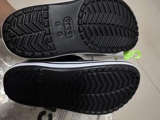 5折的crocs，还是比较香的