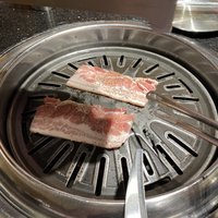 84.9元双人烤肉大餐，错峰出行体验卷起来的信阳餐饮！