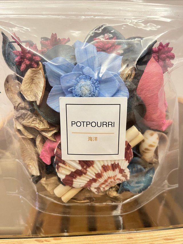 香薰干花散发淡淡的清香