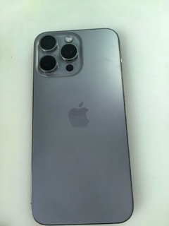 黑色钛金属，iPhone 15 Pro Max的魅力所在！