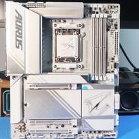 探索极致性能：技嘉X870E AORUS PRO ICE电竞冰雕竞主板开箱体验