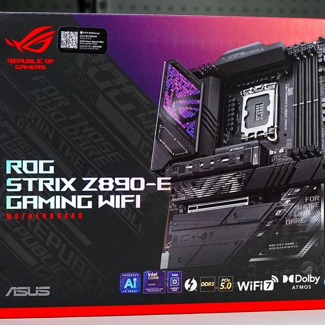 ROG Z890-E主板图赏：酷睿Ultra旗舰座驾全新升级