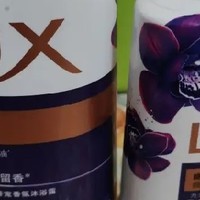 沉浸在紫色幽莲的芬芳中，沐浴露套装带来持久香氛享受，细腻呵护肌肤，让你焕发自信光彩。