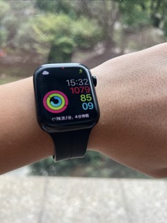 二手平台回收真的黑！1年的apple Watch s8回收报价只有1000！