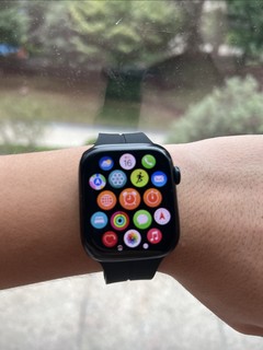 二手平台回收真的黑！1年的apple Watch s8回收报价只有1000！