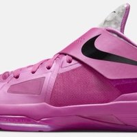 Nike KD 4粉红配色：向坚韧致敬，演绎时尚风潮