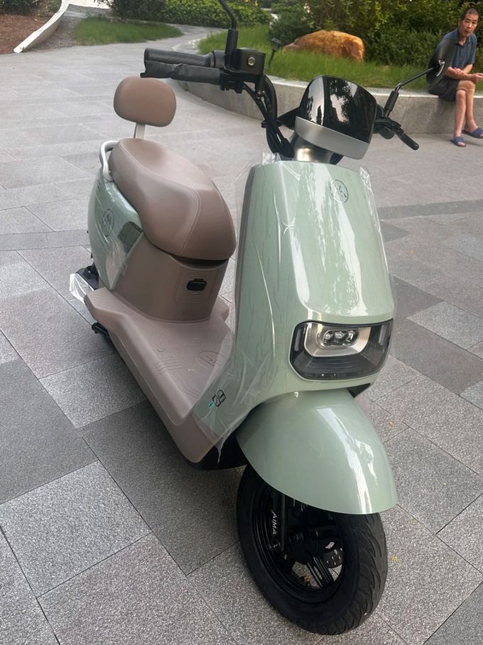 爱玛飞凡电动自行车骑行新选择