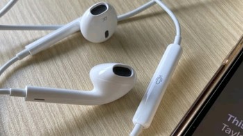 Apple/苹果 采用 (USB-C)的EarPods 耳机 有线耳机 苹果耳机 适用iPhone/iPad/Watch/Mac 苹果手机