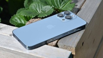 苹果终于妥协，iPhone 14 Pro Max二手更有性价比，512G流畅用5年！