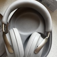 Bose ultra耳机是个好耳机，就是买完就降价