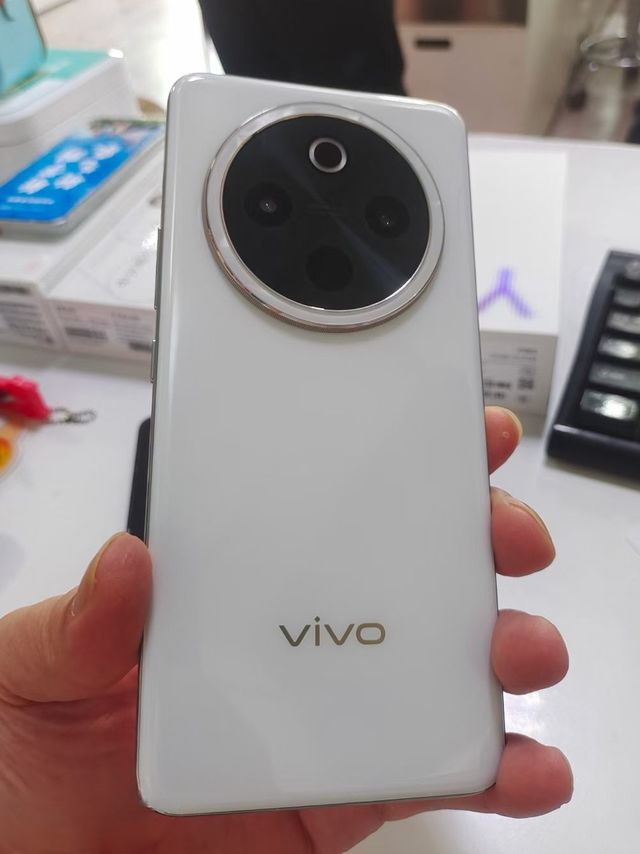 实用宣传最重要，这下都换成vivo Y系列了。