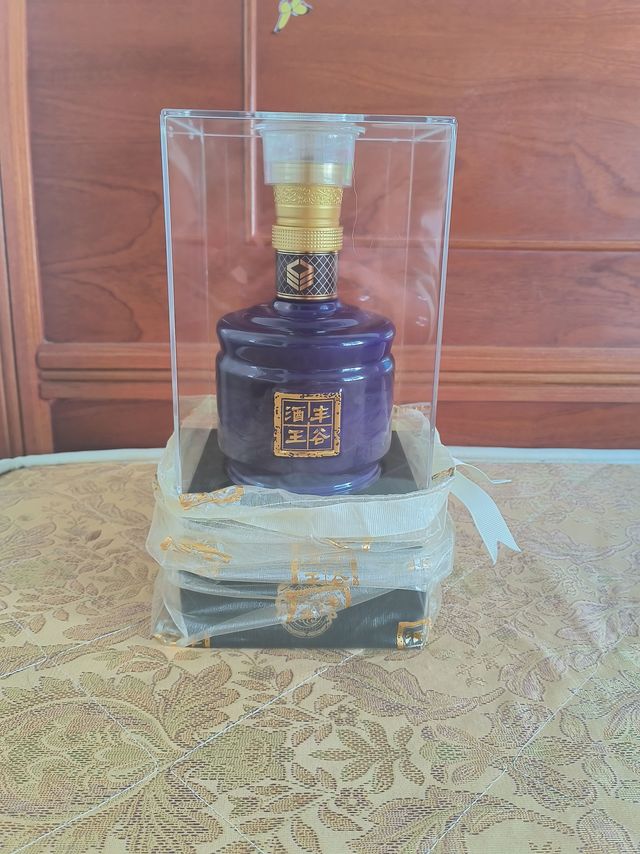 白酒100ml5本セット 丰谷酒王 五行炫彩礼盒52度 浓香型白酒 白酒100ml5本セット 丰谷酒王 五行炫彩礼盒52度 浓香型白酒 丰谷酒王