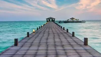 旅游是一种探索世界 