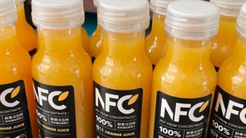 农夫山泉NFC橙汁果汁饮料100%鲜果冷压榨 橙子冷压榨300ml*10瓶礼盒