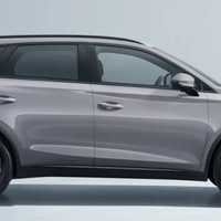 比亚迪6座SUV“换新”，17.98万起，动力提升，油耗4.95L，顶配云辇C