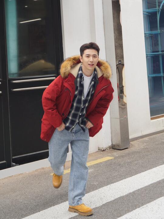 6G入冬 来件永不退潮的派克服