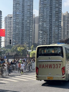 活着，能跑能跳即是福