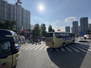 活着，能跑能跳即是福