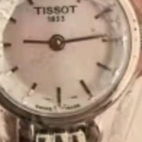 天梭（TISSOT）瑞士手表 小可爱系列腕表 钢带石英女表 T140.009.11.111.00