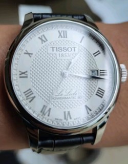 天梭（TISSOT）瑞士手表 力洛克系列腕表 皮带机械男表 T006.407.16.033.00