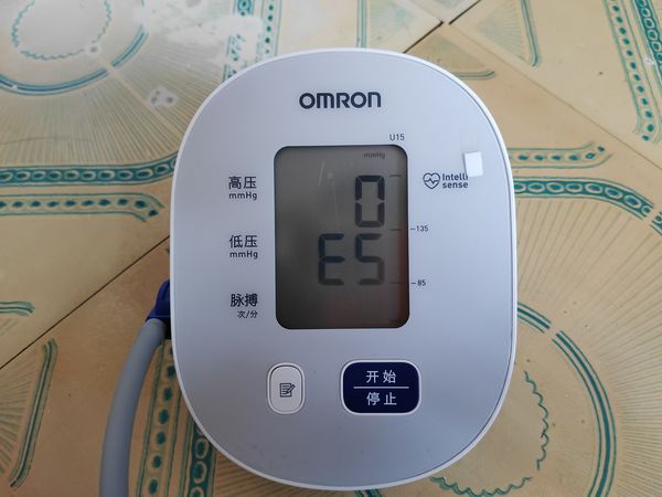 暴怒: 又多了一个一生黑的产品——欧姆龙U15血压计！