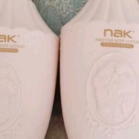 干燥肌救星！nak香水身体乳，一抹即润