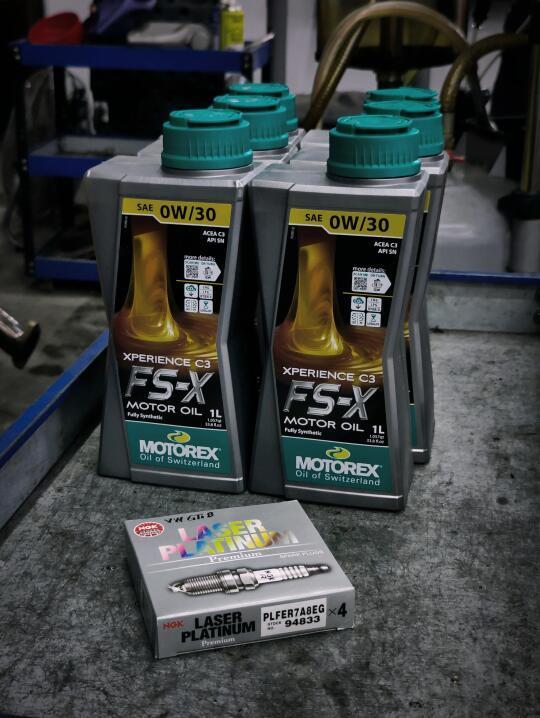 「注入灵魂🇨🇭」高8GTI-Motorex汽机油