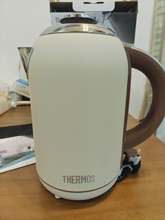 水壶40+造型50+牌子30=THERMOS 膳魔师复古电水壶