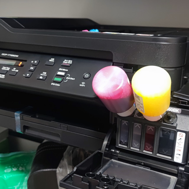 买了台兄弟打印机T725DW，挺好用的，就是连接wifi的时候太反人类！