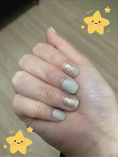 是谁 还没看到我的新指甲油💅