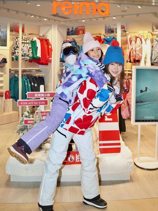 亲子滑雪穿搭｜❄️冬季滑雪怎么穿？建议收藏❗️