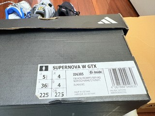 阿迪达斯adidas SUPERNOVA M GTX跑步鞋