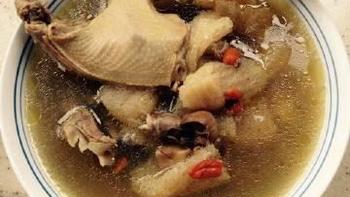 秋季养生食谱大公开：10款润肺去燥美食让你健康过秋 