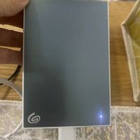 Seagate 希捷移动硬盘，数据存储的可靠伙伴。