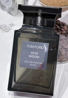 TOM FORD乌木沉香，一场嗅觉的东方之旅